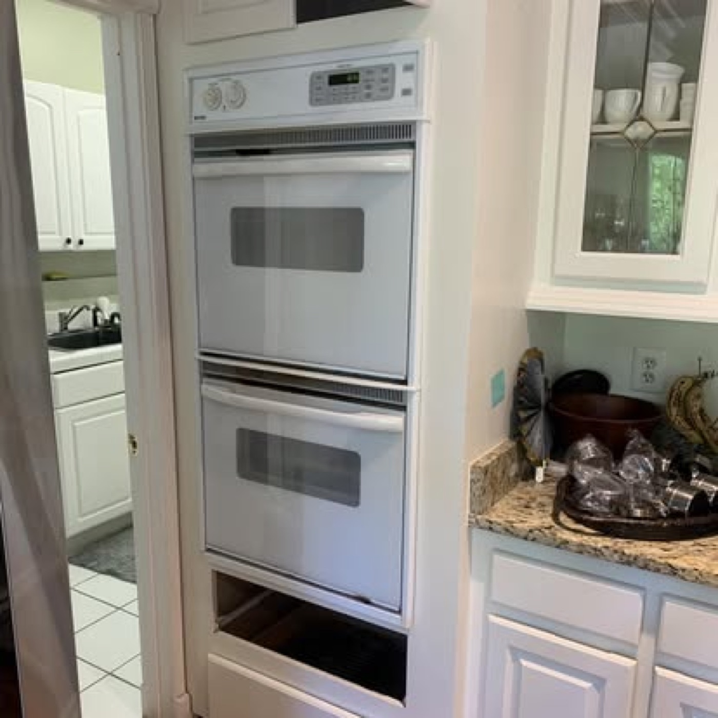 Old white double wall oven before replacement